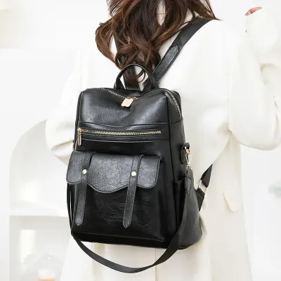 FASHIONABLE EUROPEAN AND AMERICAN RETRO BACKPACK